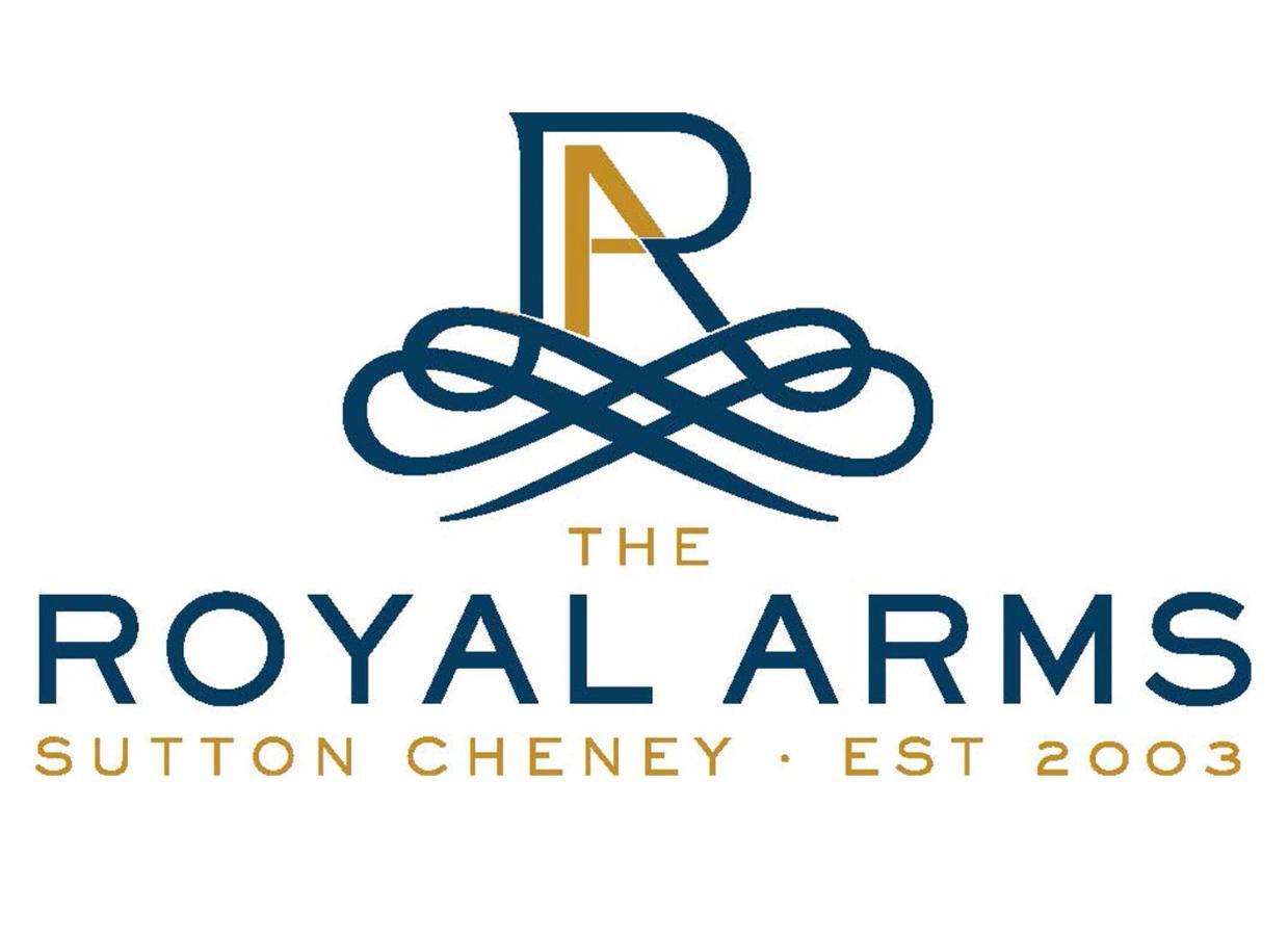 The Royal Arms Hotel 서튼체니 외부 사진